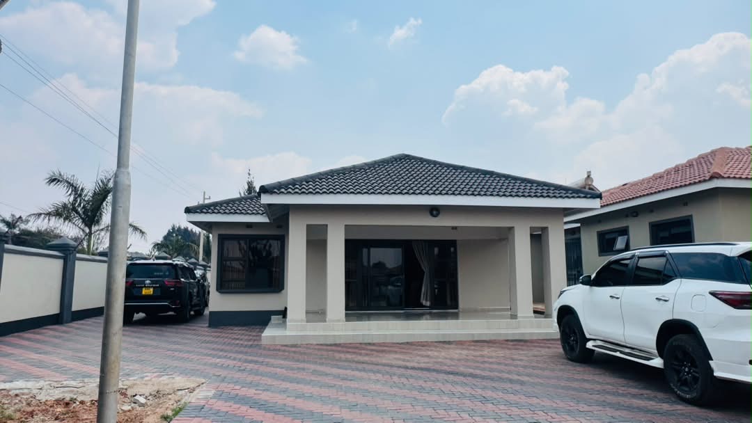 4- BED Borrowdale Villa For Sale | 720SQM