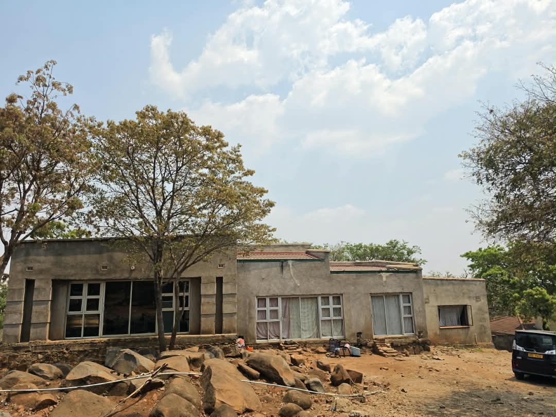 New Bluffhill Westgate Unfinished house for sale 3900sm